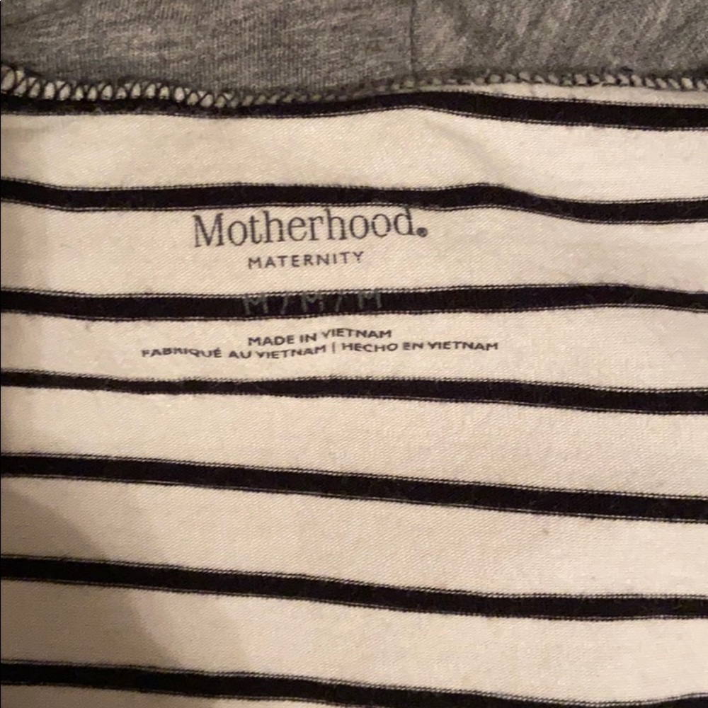 Maternity tshirt bundle - Picture 2 of 3
